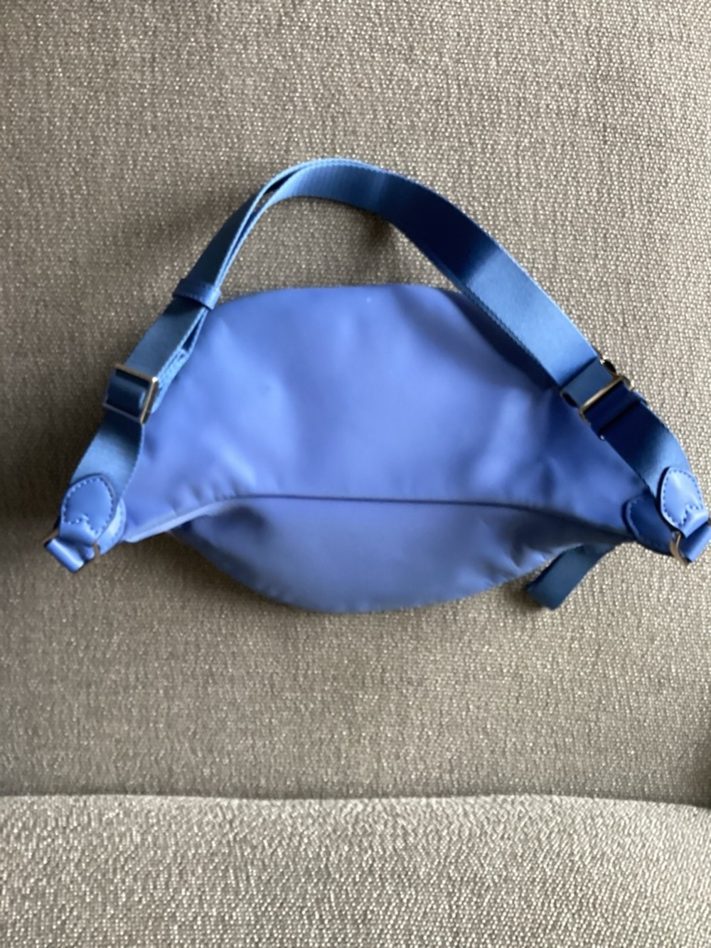 kate spade cornflower blue nylon waist/crossbody belt bag with gold hardware - Picture 4 of 5